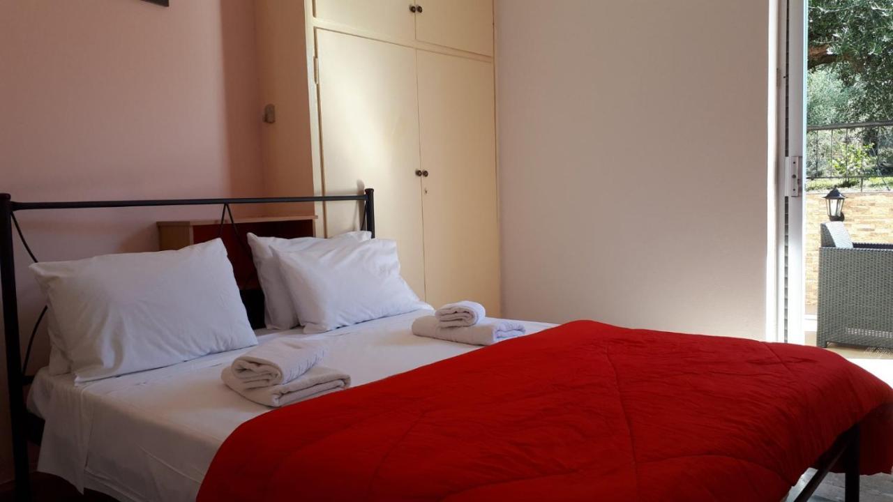 Katerina Apartments Kalamata Eksteriør billede