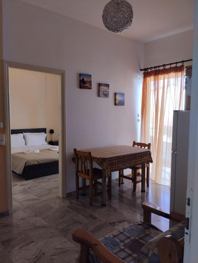 Katerina Apartments Kalamata Eksteriør billede