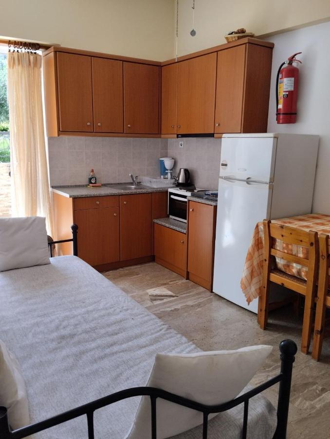 Katerina Apartments Kalamata Eksteriør billede
