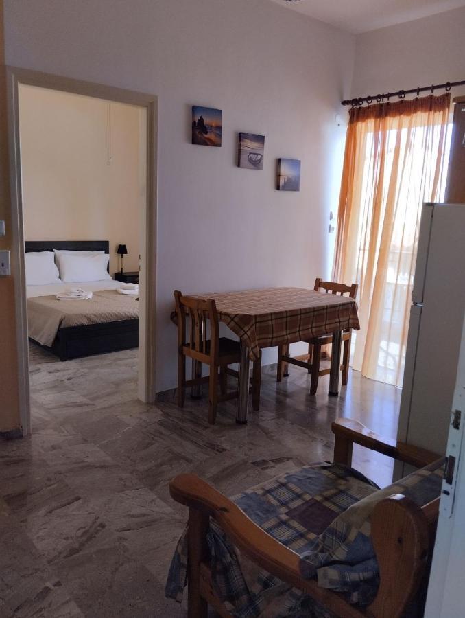 Katerina Apartments Kalamata Eksteriør billede