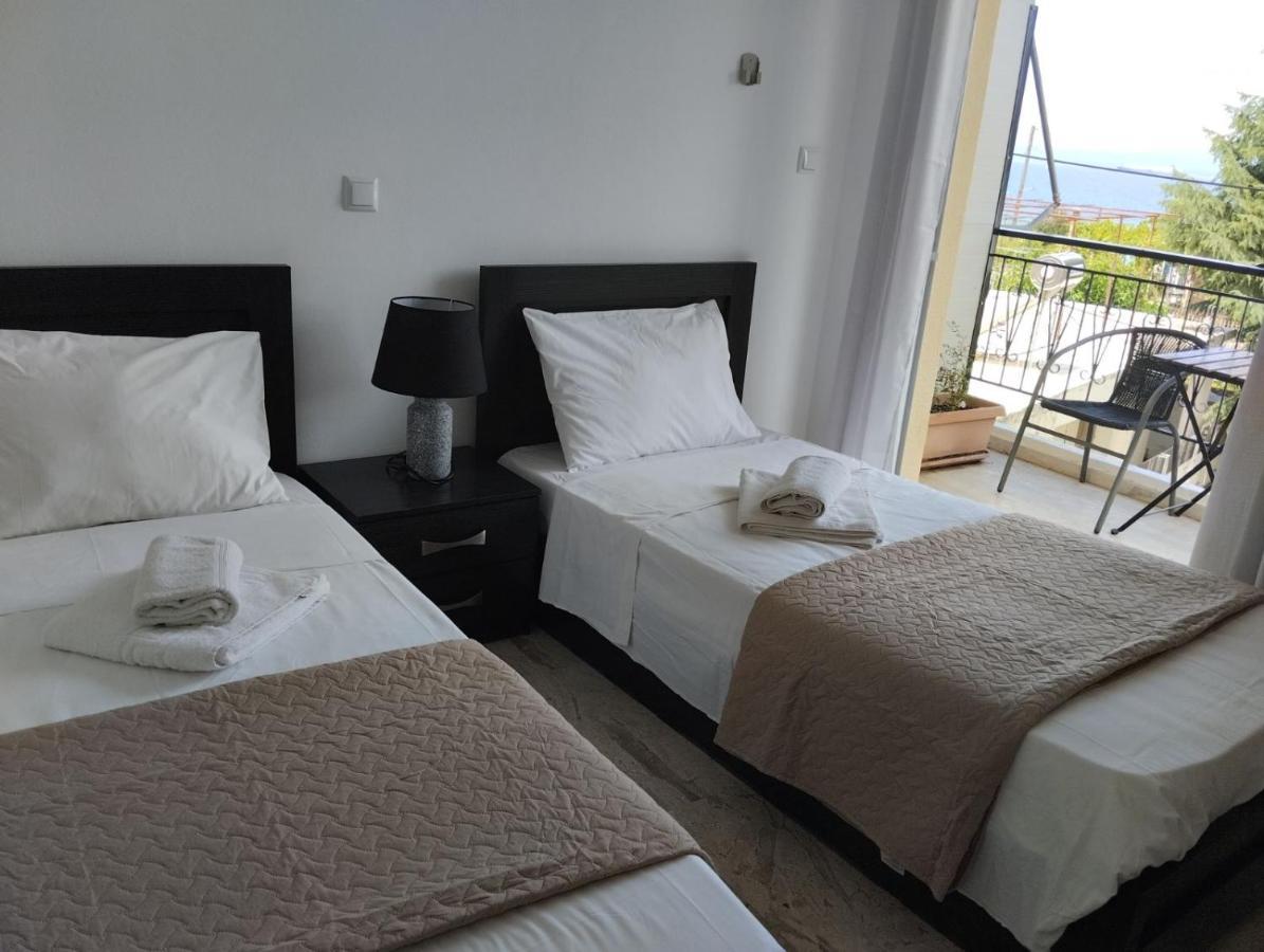 Katerina Apartments Kalamata Eksteriør billede