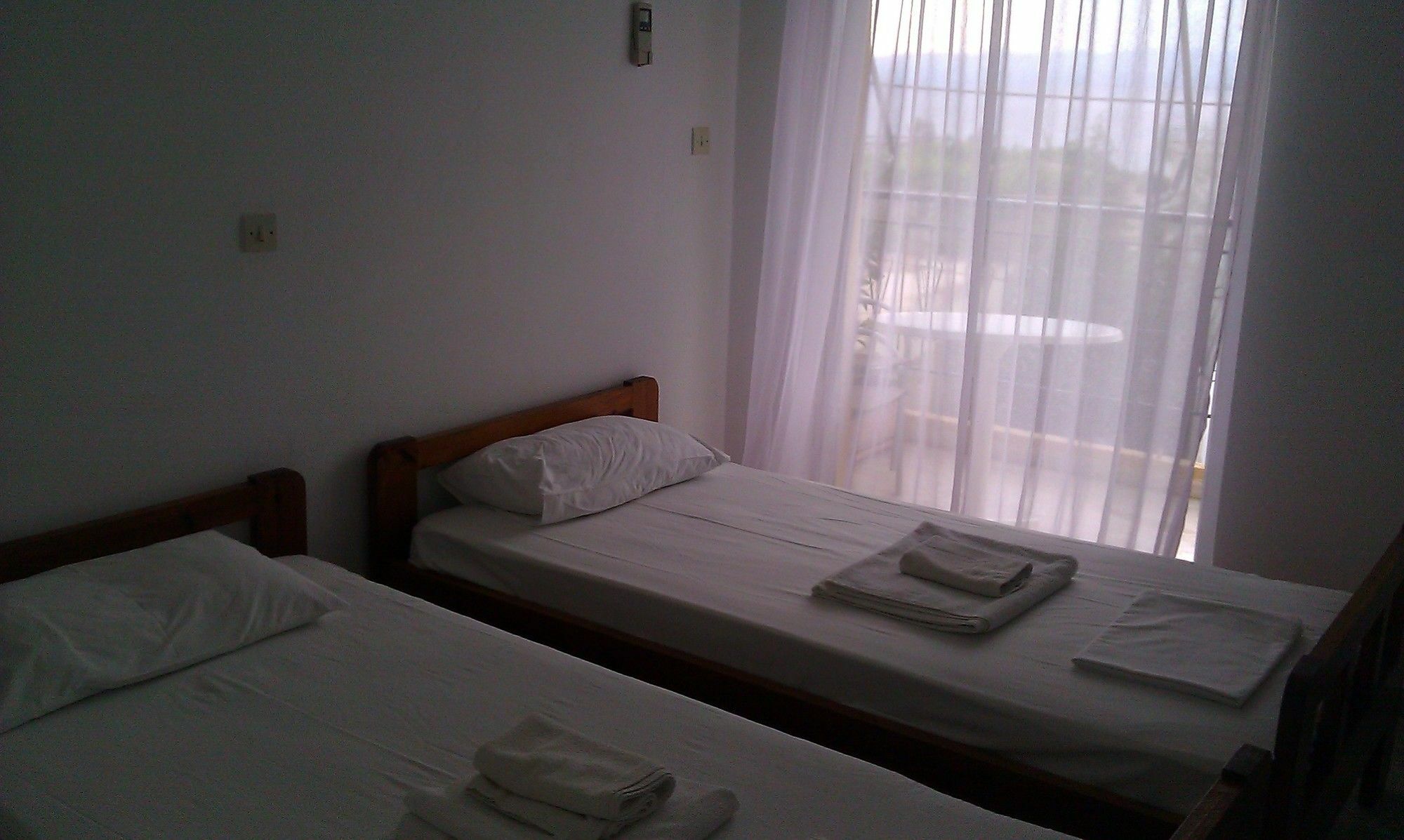 Katerina Apartments Kalamata Eksteriør billede